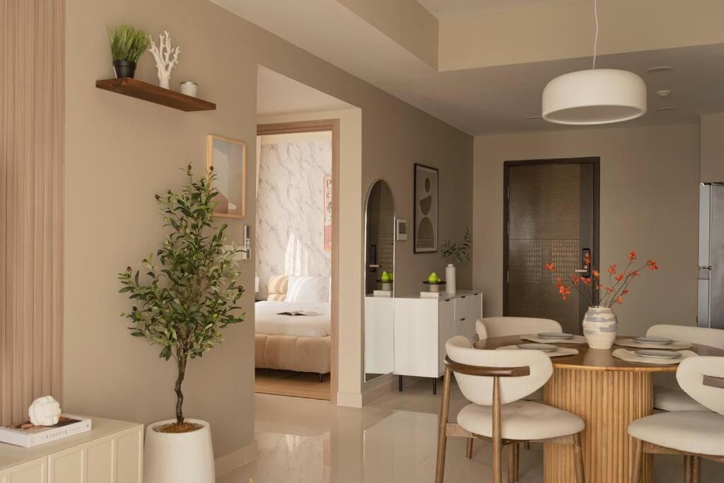 Majestic Minimalst Apartment